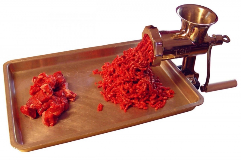 boucherie-ST RAPHAEL-min_meat_grinder_meat_mincer_kitchen_appliance_grinder_mincer_hamburger_food_preperation_butcher_shop_tool-1158997
